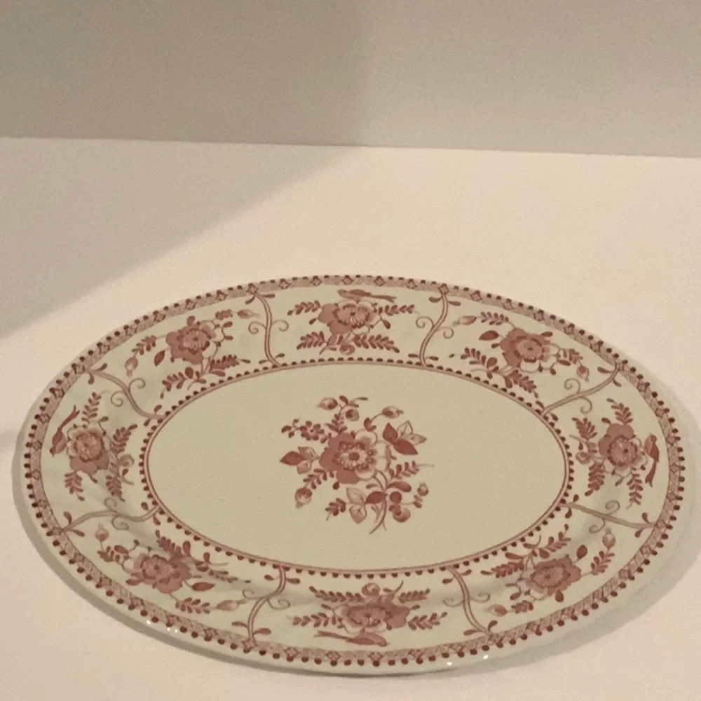 Red and Cream Oval Platter - Picture 6 of 15